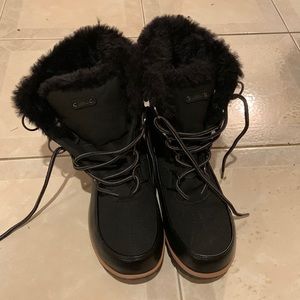 New- never worn, Jbu snow boots